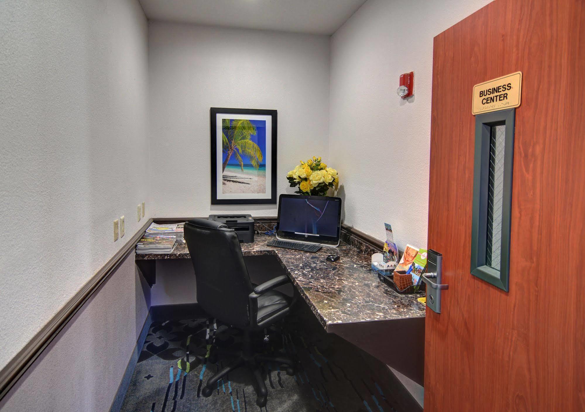 Spark By Hilton Galveston Bagian luar foto